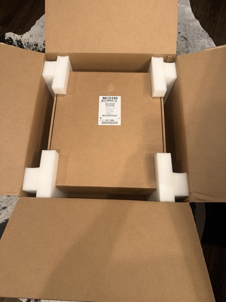 McIntosh MCD350 CD / SACD Player - Excellent