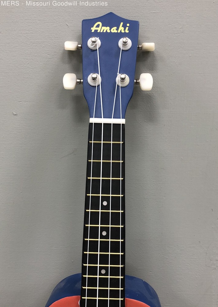 Amahi Rainbow Ukelele