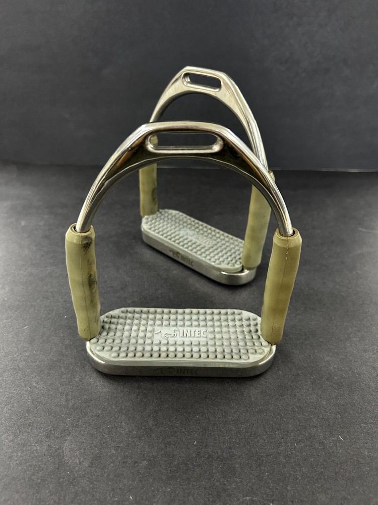 Intec Flex Stirrups Size 4.5"