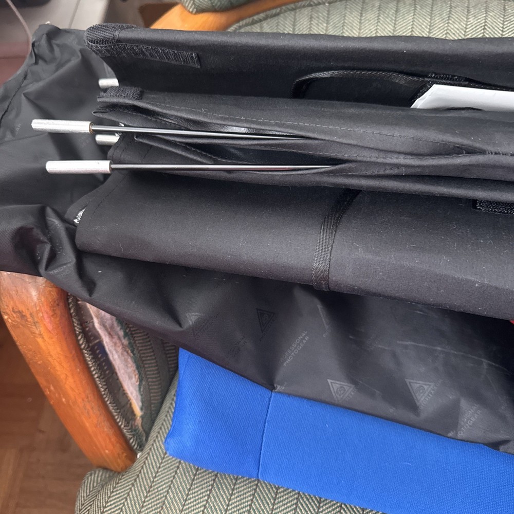 Photoflex Medium SilverDome nxt SoftBox for Flash or Hotlights