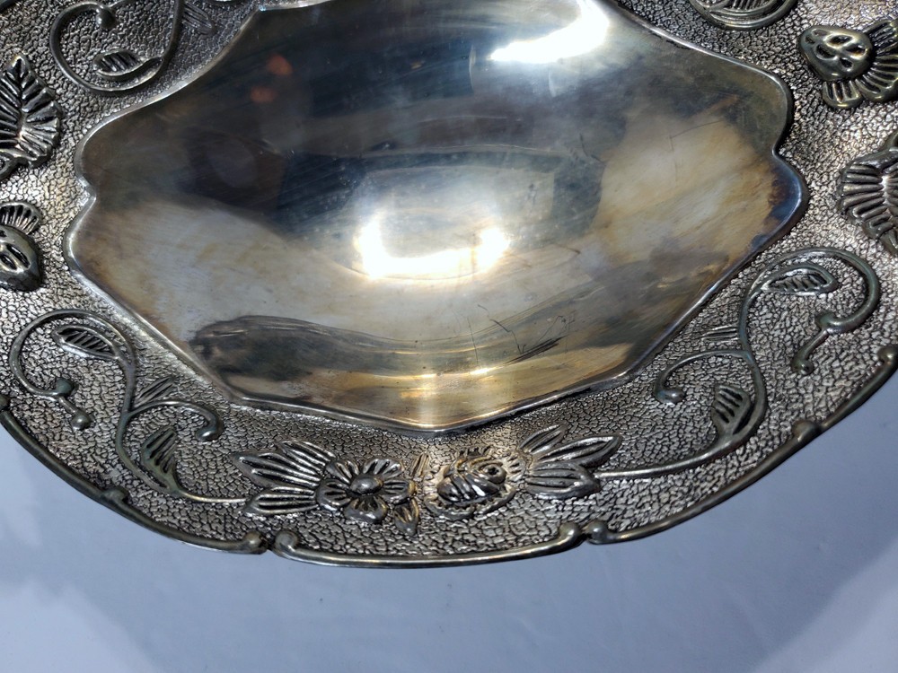 Vintage STUDIO SILVERSMITHS Silver Plate Floral Footed Oblong Dish Double Handle