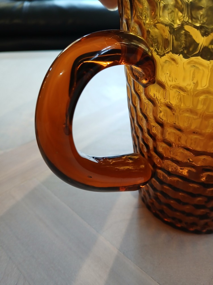 VTG lass Ware Applied Handle Pitcher 2 Goblets Honey Gold w/ Honey Comb Pattern