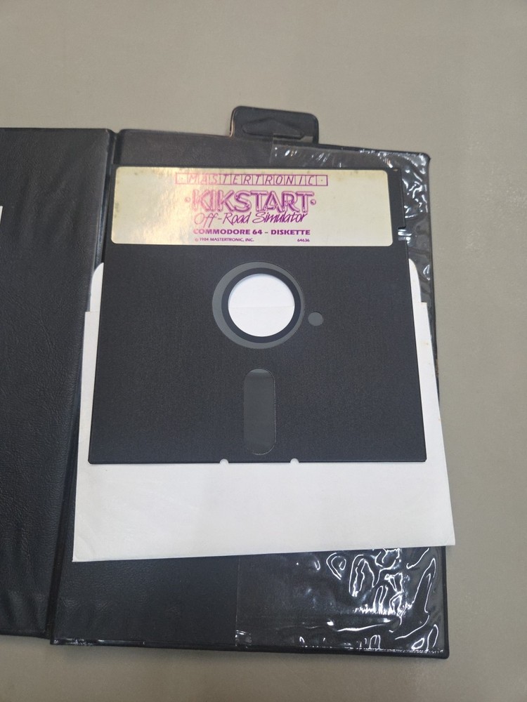 Commodore 64 Kikstart Off-Road Simulator Mastertronic Disk And Case