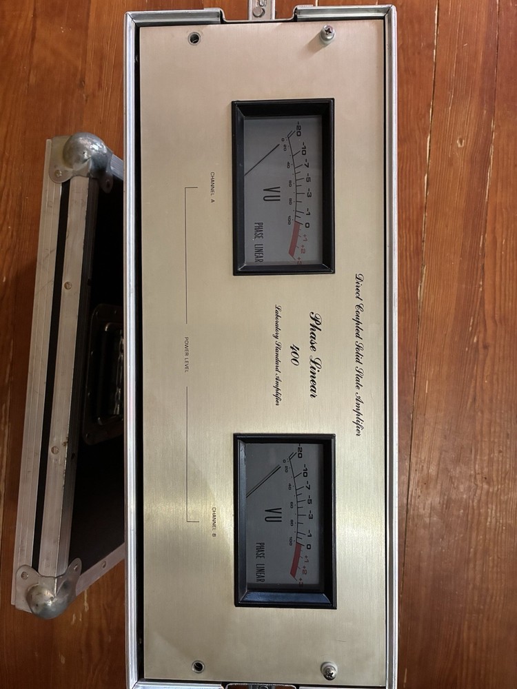Vintage Phase Linear 400 Power Direct Coupled Solid State Amp Powers On AS-IS