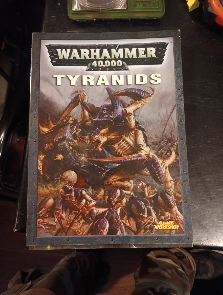 Warhammer 40k Codex Tyranids Softcover - Games Workshop 2004