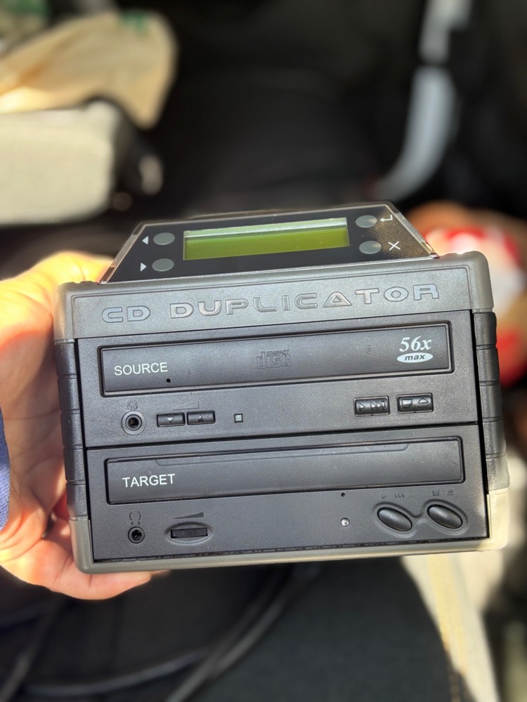 cd duplicator used- no power cord