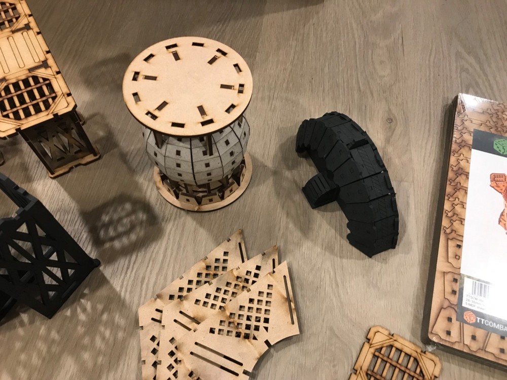 TT Combat Underhive Terrain Necromunda WH40K Infinity Used