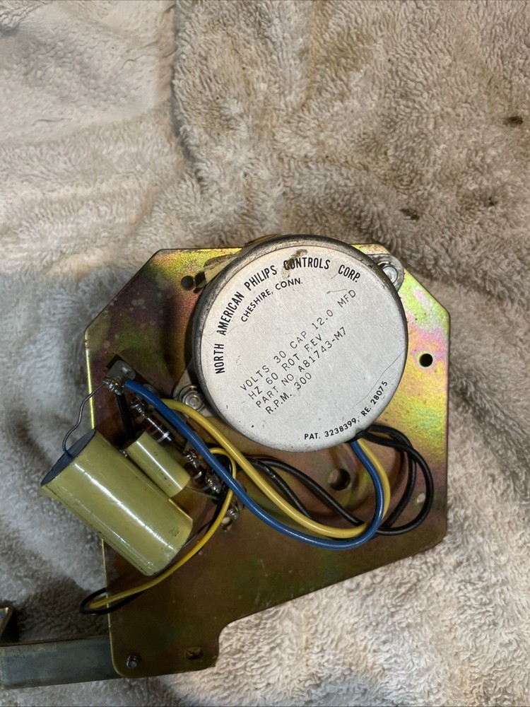 AMI Rowe Turntable Motor