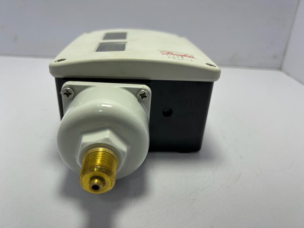 danfoss 017-521566 pressure switch