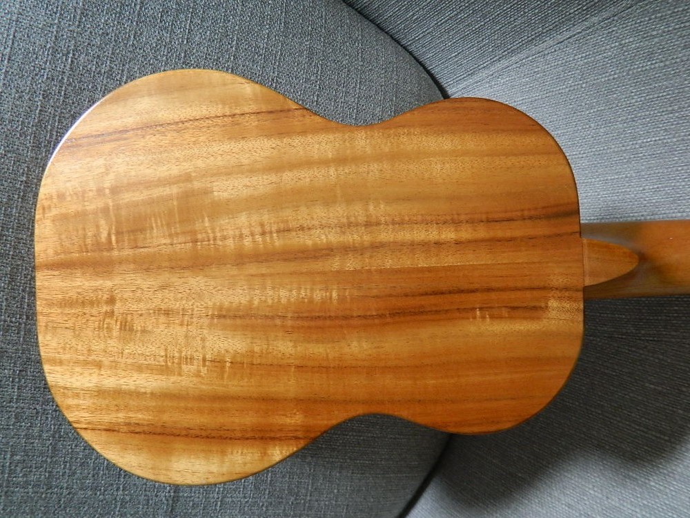 Ukulele, tenor, Koaoha Opio