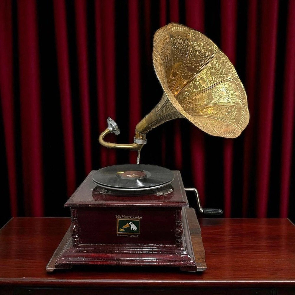 HMV Gramophone Fully Functional Working Phonograph, Win-up Record Player