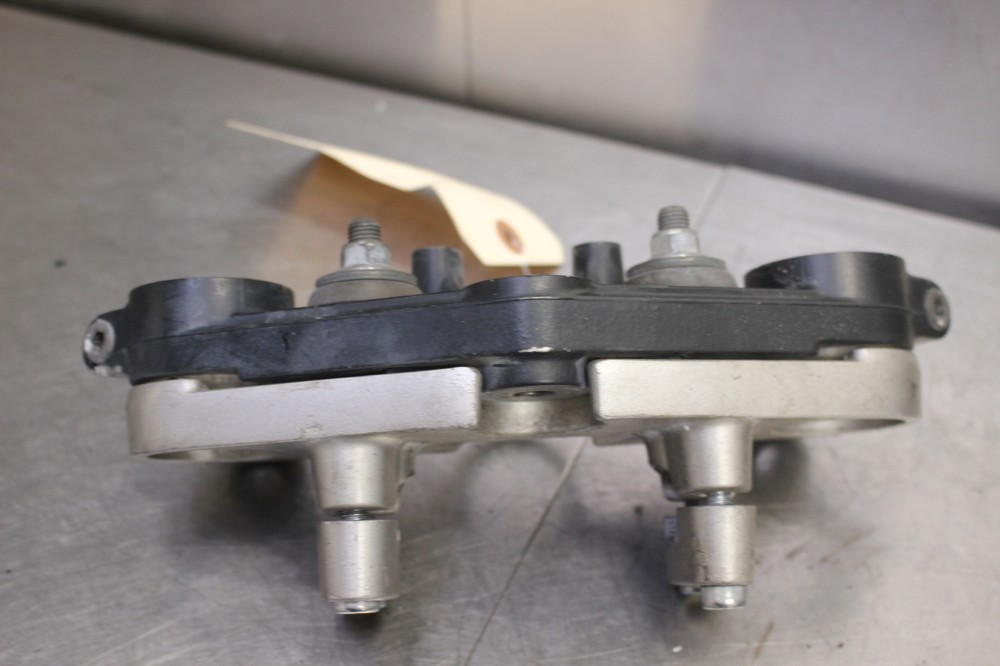 2001 Suzuki GS500 Upper Triple Tree Clamp