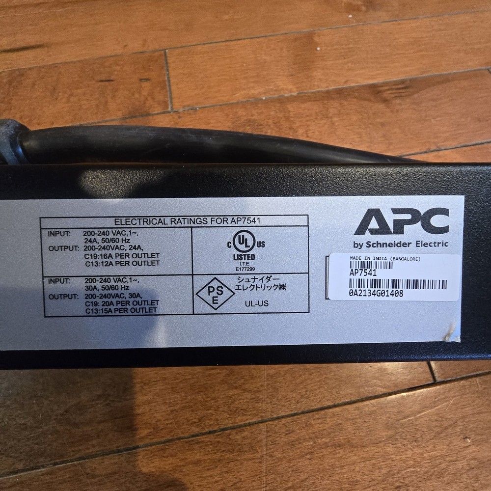APC AP7541 Rack PDU, Basic, Zero U, 30A, 200/208V, (20)C13 & (4)C19