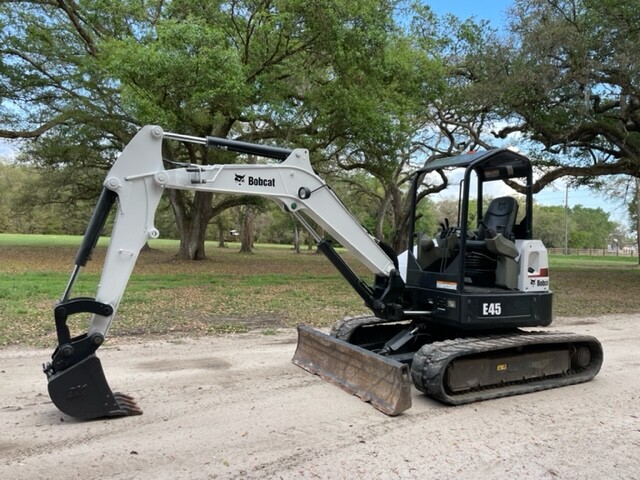 2016 BOBCAT E45 MINI EXCAVATOR - 2 SPEED - KUBOTA DIESEL ENGINE