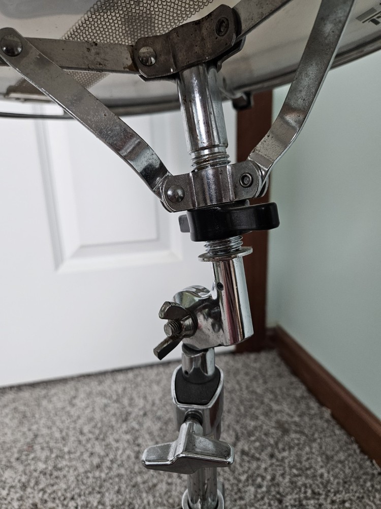 Pearl SS/WA Snare Drum With Adjustable Stand Pre-owned