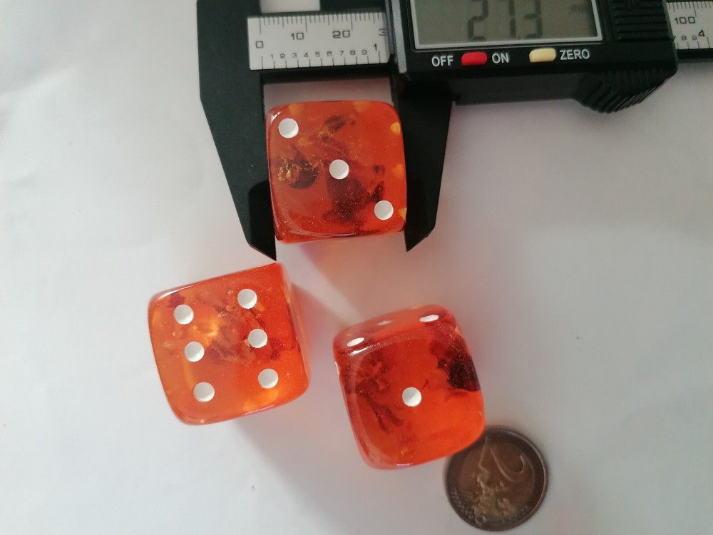3 HANDMADE BALTIC AMBER Dice