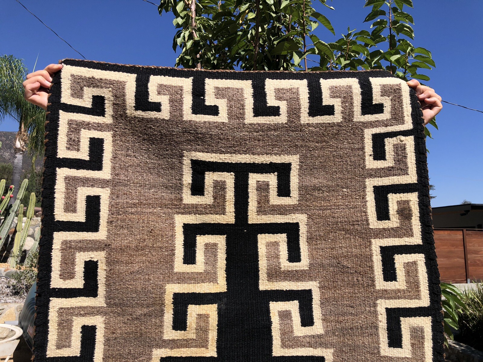 ANTIQUE NAVAJO WEAVING RUG NATURAL CHURRO WOOLS AUTHENTIC NATIVE c1930 62”x29”