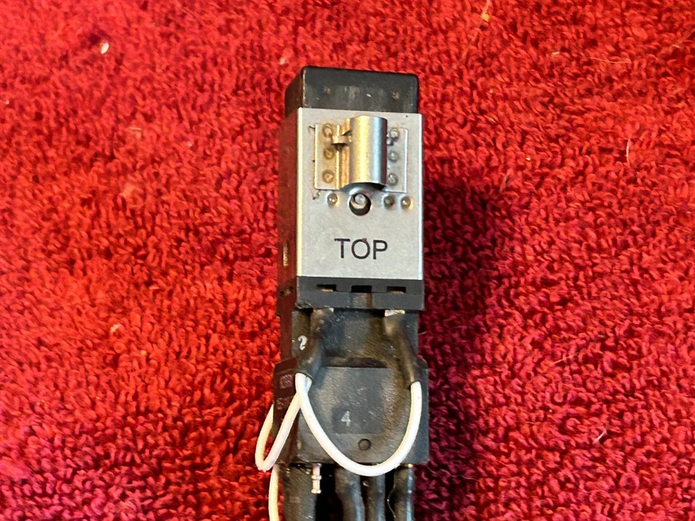 KORRY GROUND DISPATCH COMM SWITCH P/N 342-640-0842-001