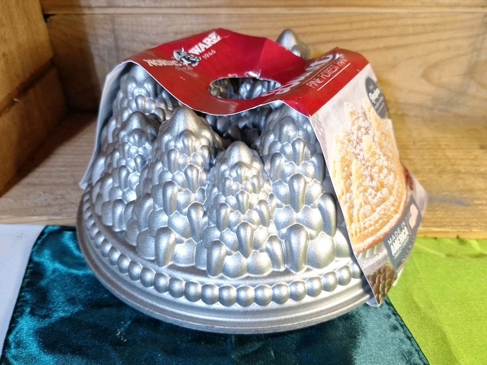 Nordic Ware Pine Forest Bundt pan