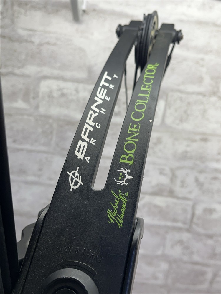 Barnett Bone Collector Junior Compound Bow