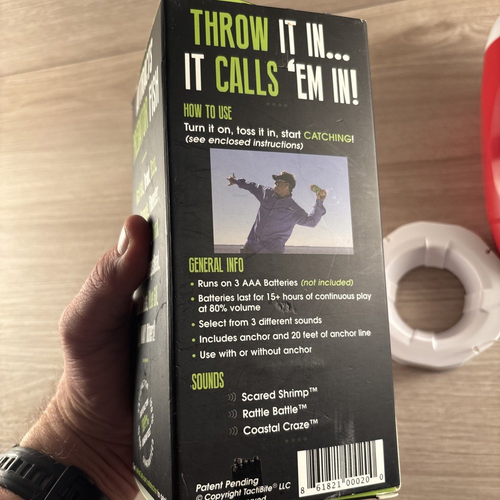 Tactibite Fish Call Floating Throwable Electronic Fish Attractor Shark Tank