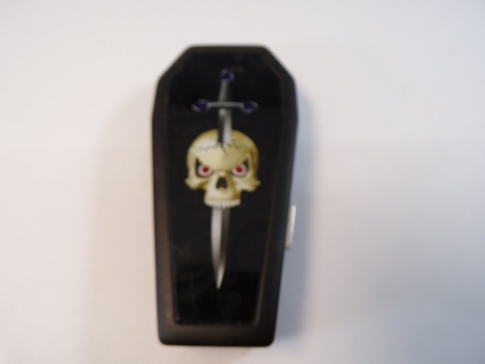 Skull & Dagger Cigarette Holder Coffin Case