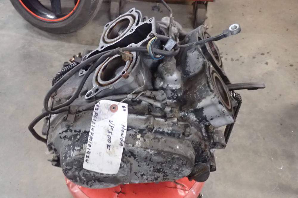 1985 HONDA VF500F ENGINE BOTTOM END