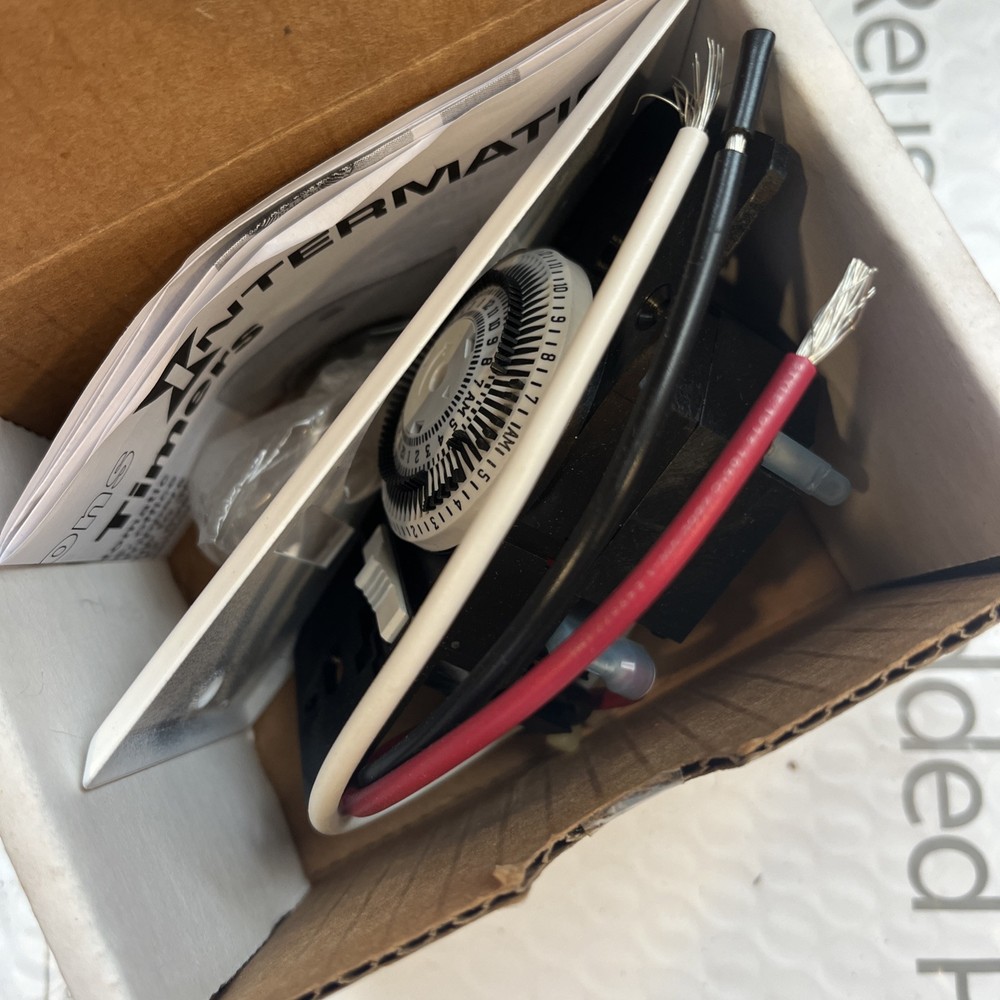 INTERMATIC KM2ST-1G Timer,Mechanical,120V,20A,Wall Switch FEDEX Special