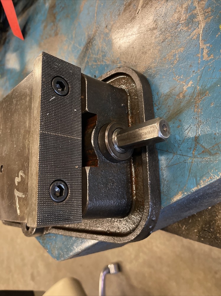 Kurt 5” Precision Machine Vise Model D50 (dd13B