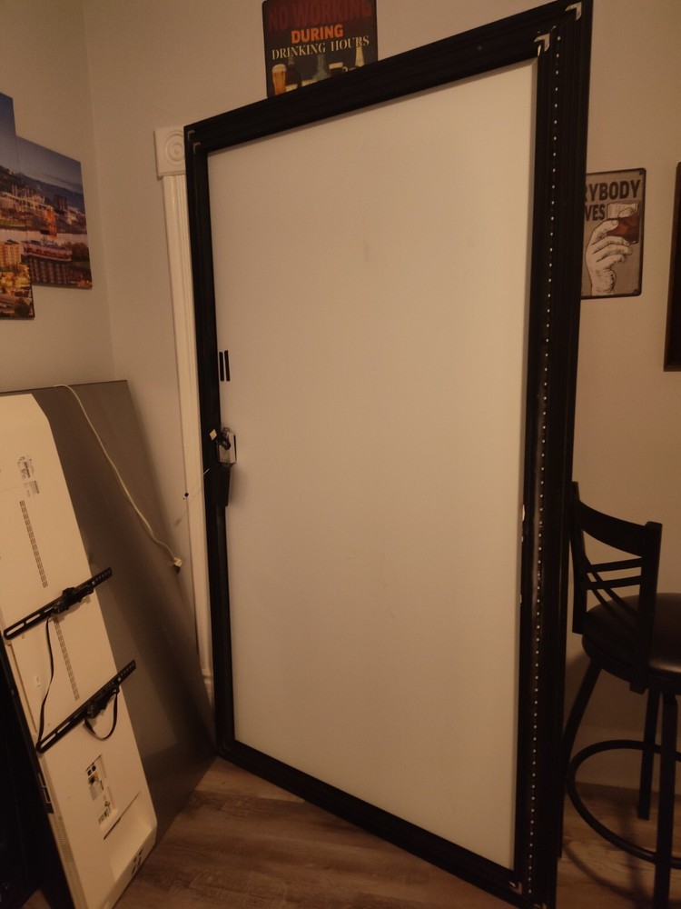 100 inch Zero Edge projector screen With Backlit LED