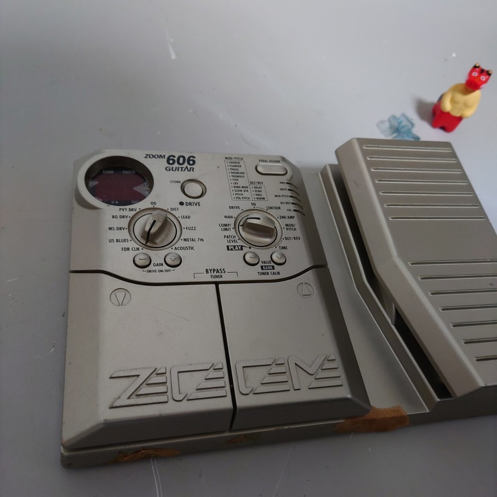 Zoom 606 Guitar Multi Effects Unit free shipping