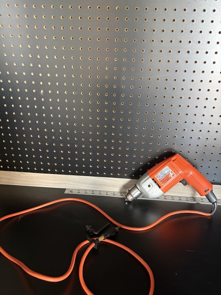 Black & Decker 1/2” Corded Drill 7254 Variable Speed Reversing Tested Workin