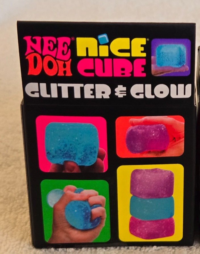 1 New NeeDoh - Nice Cube "Glitter & Glow" 1 available