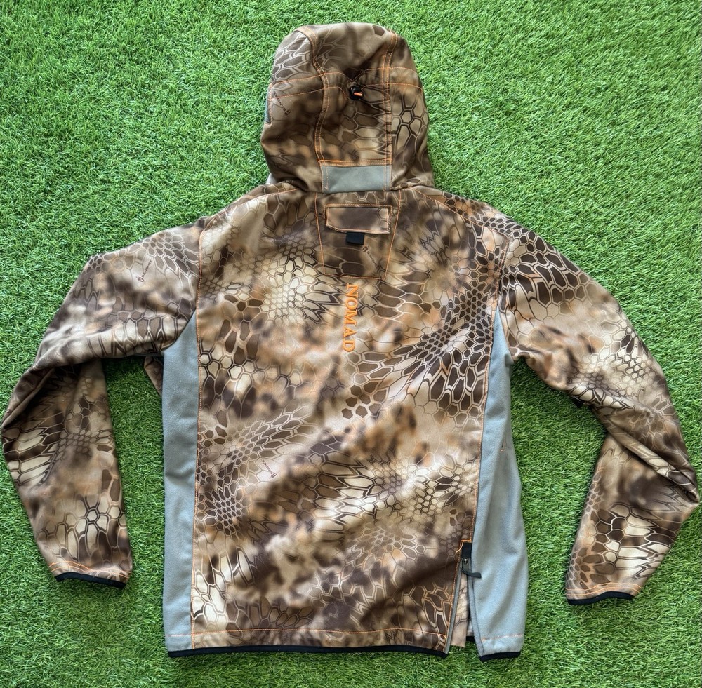 Nomad Camo Jacket, Men’s Medium. Great Condition