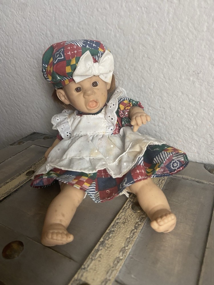 Haunted Dolls-ACTIVE-Siblings