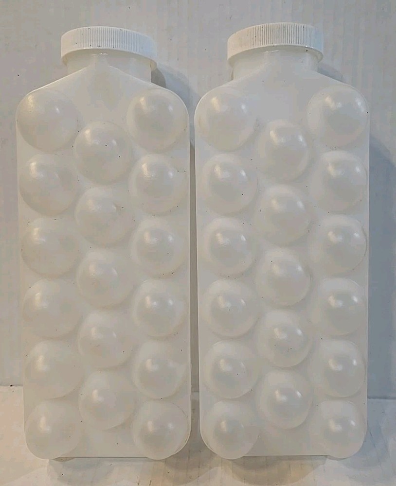 2 Vintage White Ice Cube Trays Tray With Lid Closeable Cooler Stackable