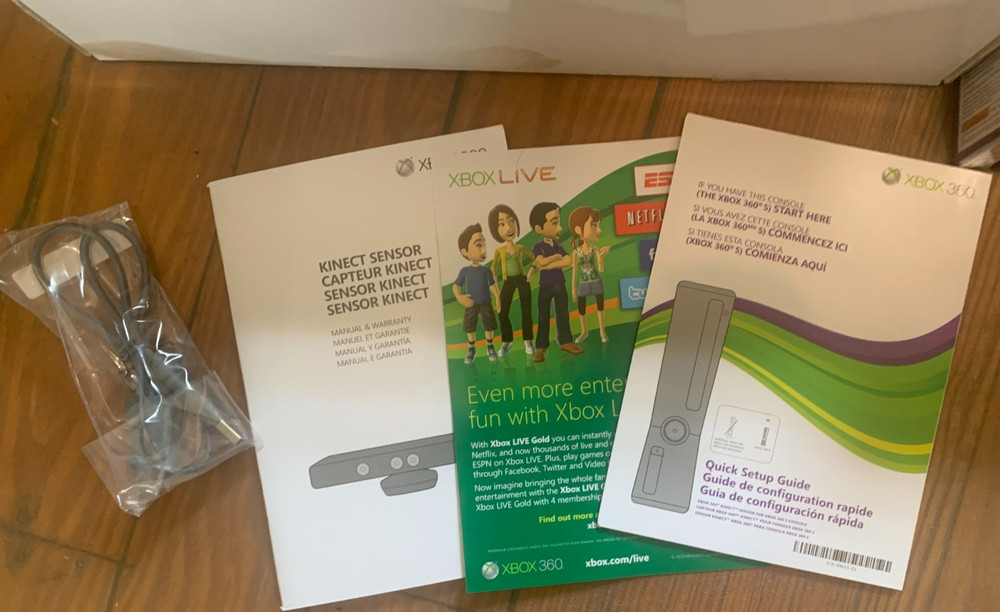 Microsoft LPF-00004 Motion Sensing Gaming Controller - Xbox 360 BUNDLE (6 GAMES)