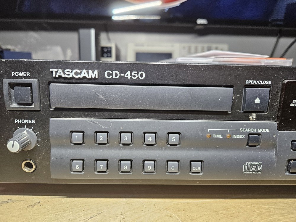 TASCAM CD-450 Professional Studio CD Player (as is)(S18)