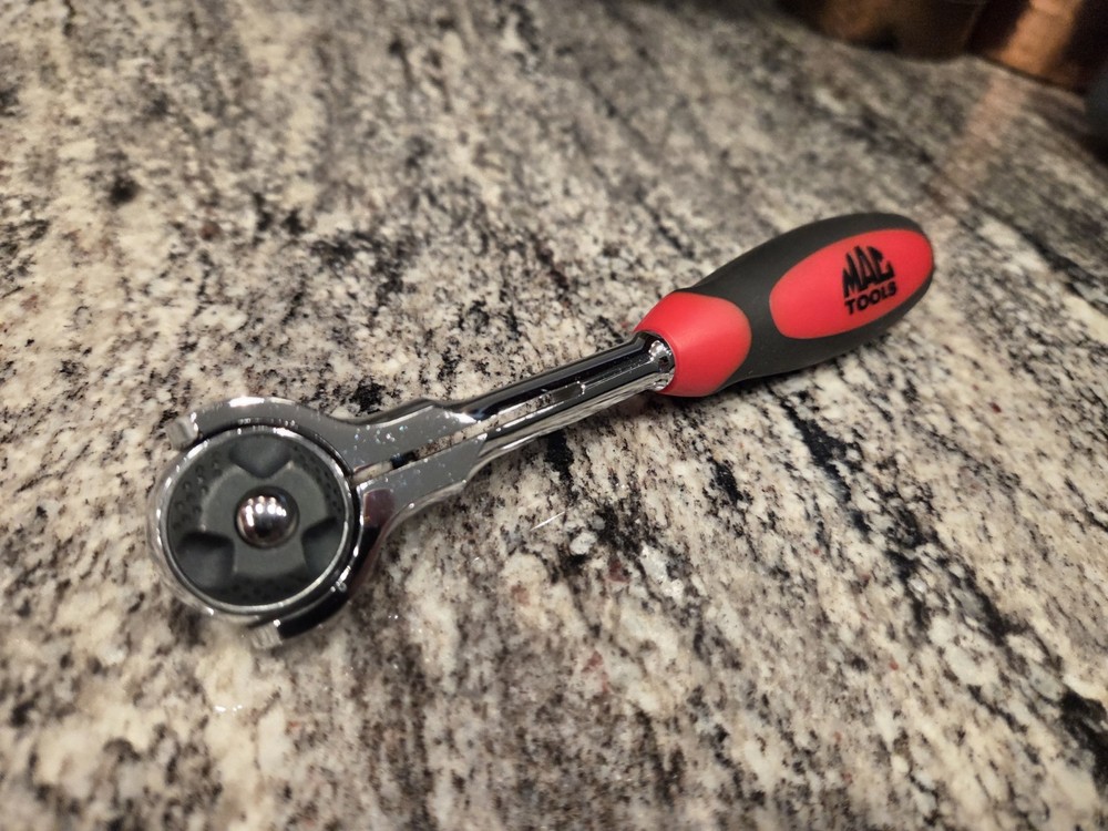 Mac Tools 1/4" Round Swivel Head Soft Grip Ratchet - RED