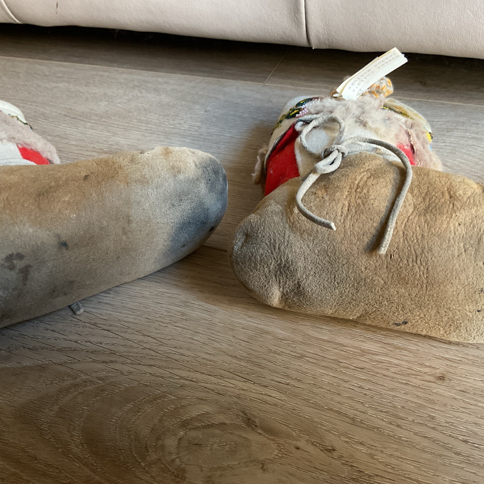 Vintage Nootka Child Beaded Mukluks Moccasin Boots Fur Trim Native American