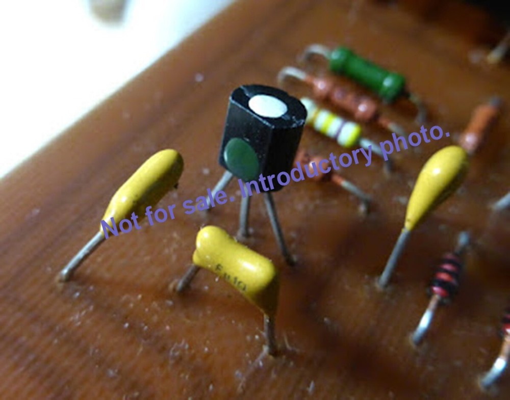 100pcs KT3102EM Silicon Transistor NPN Big Muff Sovtek Fuzz effect Soviet