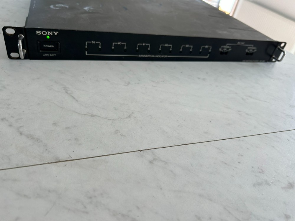Sony WD880 Antenna Divider