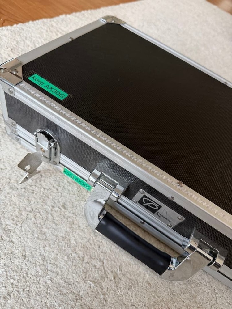 KORG AX30G ToneWorks Multi-Effects Flight case