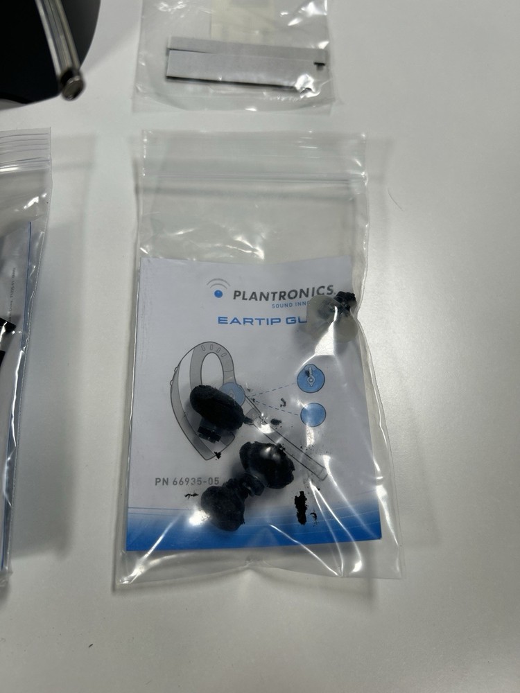 Plantronics CS70 Wireless Office Headset System NWB - Small Crack On Bottom