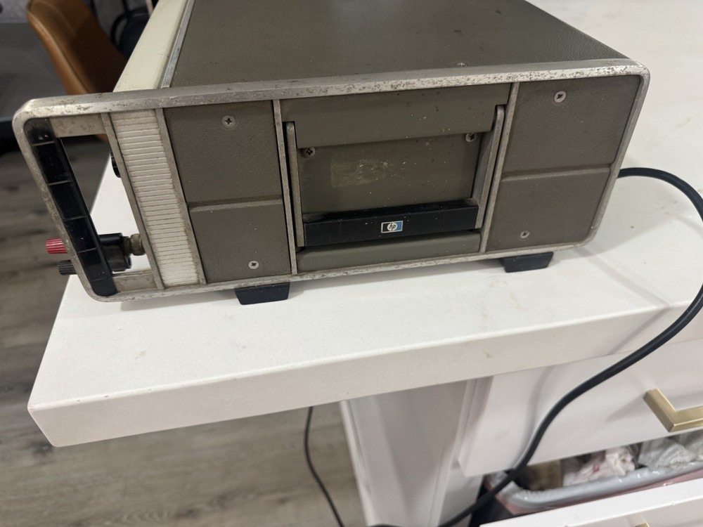 HP Hewett Packard 651B Test Oscillator