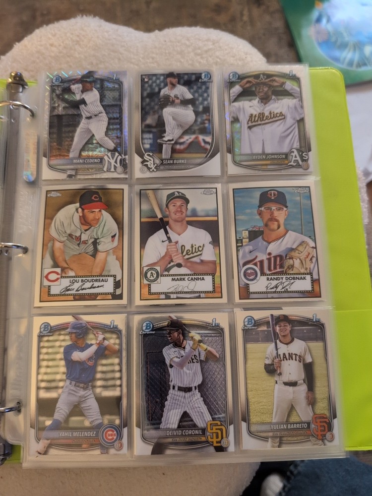 Baseball Card Light Binder 18 Pages