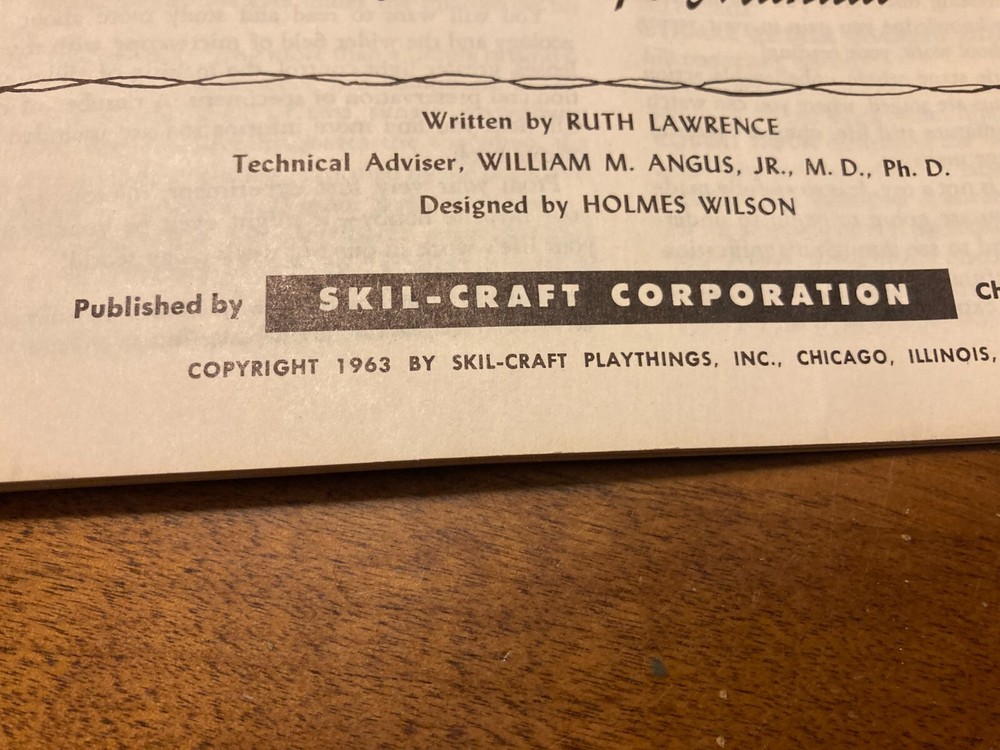 Vintage 1963 Skilcraft Microscope Lab Set Prop Metal Case