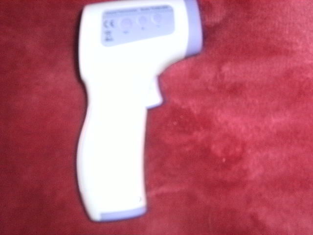 INFRARED THERMOMETER- NIB- TOUCHLESS FOREHEAD SCAN - PROFESSIONAL GRADE
