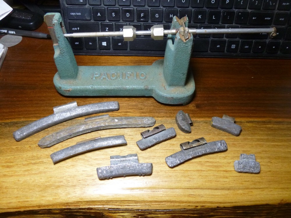 Vintage Pacific Reloading Shot Powder & Bullet Scale