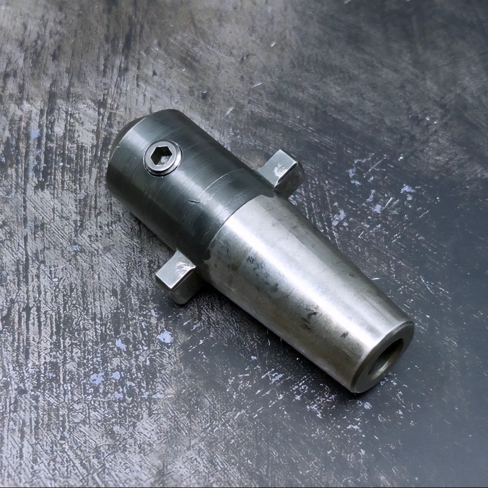 UNIVERSAL ENGINEERING KWIK-SWITCH 200 END MILL HOLDER - 1/2"